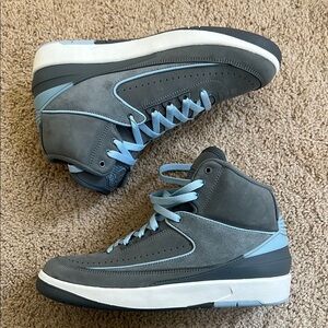 Women’s Jordan 2 - Cool Gray
